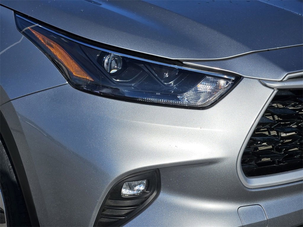 Certified 2023 Toyota Highlander XLE image 6