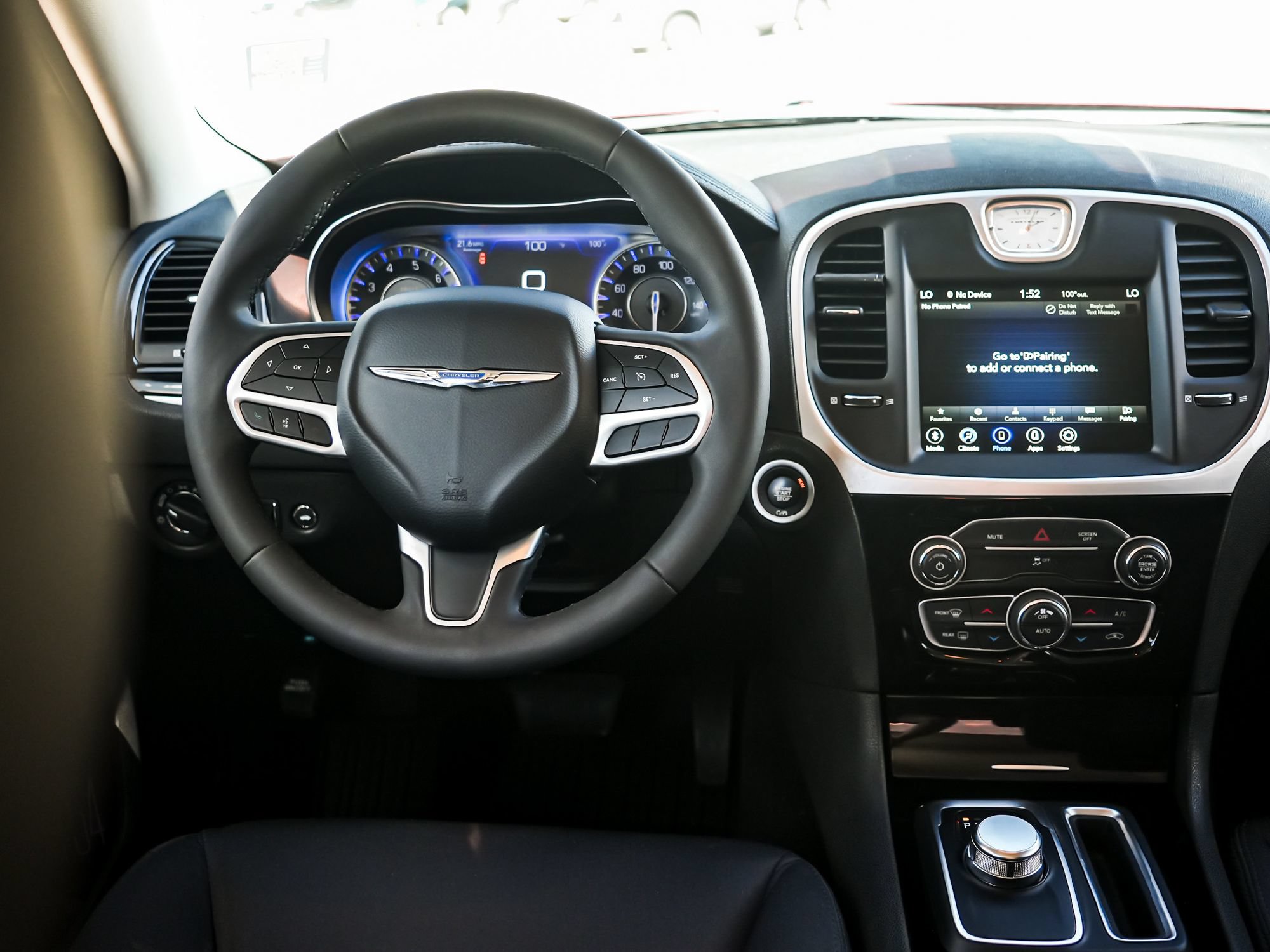 Used 2023 Chrysler 300 Touring w/ Sport Appearance Package RWD image 18