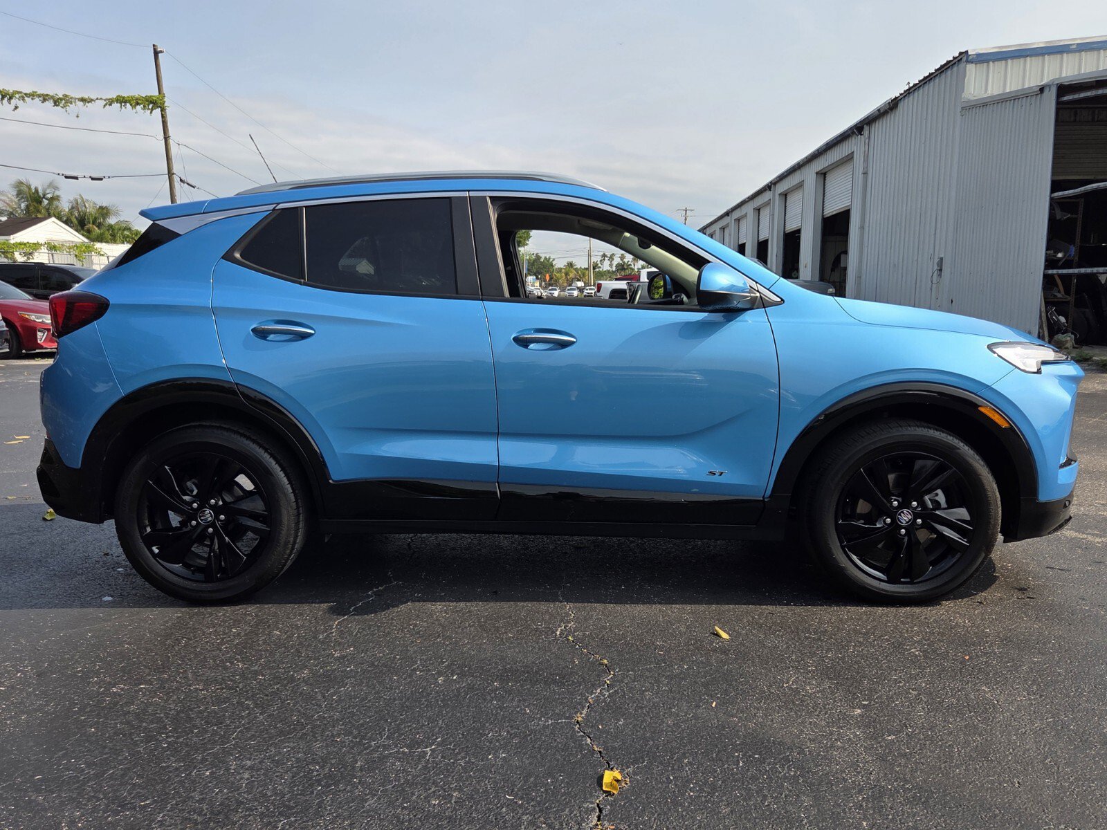 Certified 2025 Buick Encore GX Sport Touring w/ Comfort Package FWD image 6