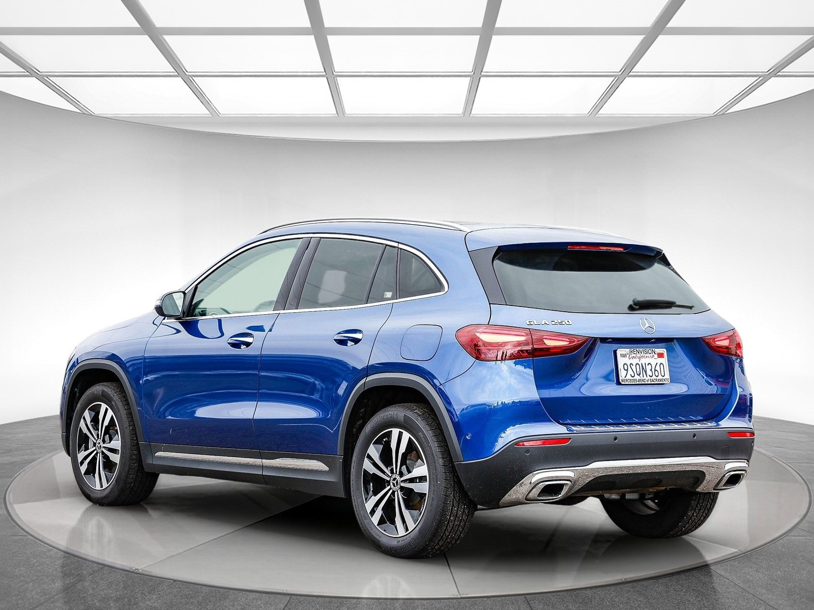 Used 2025 Mercedes-Benz GLA 250 image 2