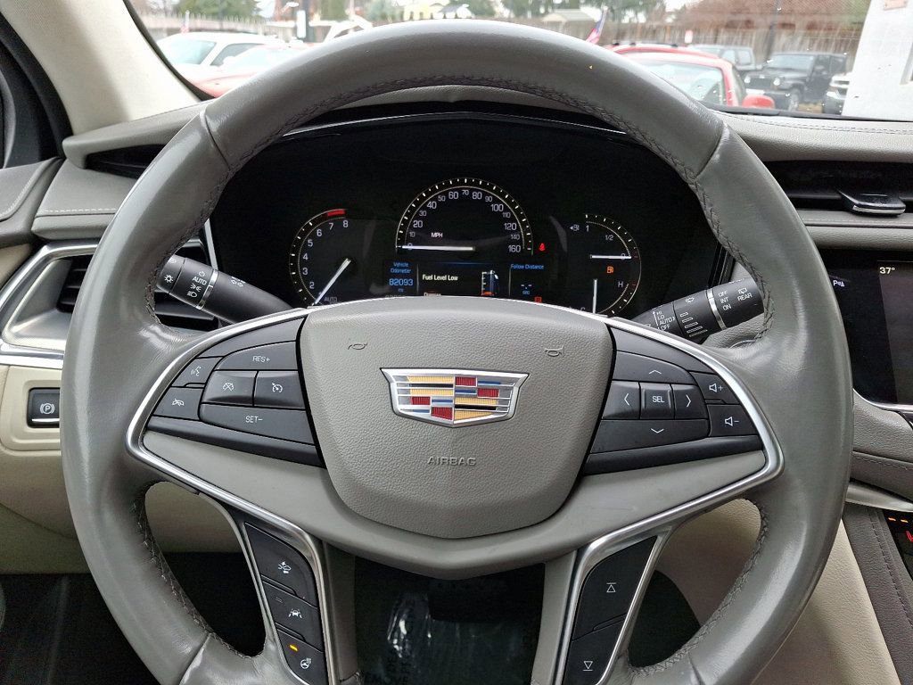 Used 2018 Cadillac XT5 Luxury w/ Driver Awareness Package image 19