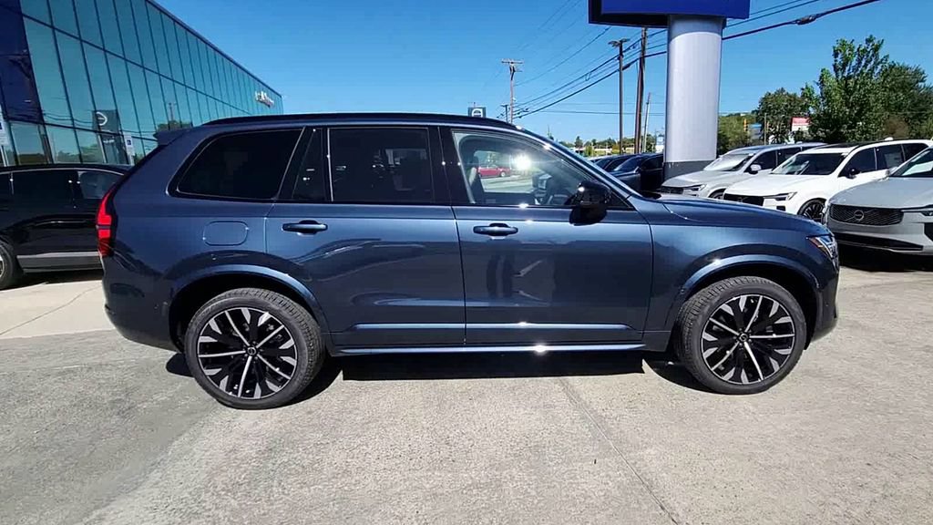 New 2026 Volvo XC90 B6 Ultra w/ Lounge Package AWD/4WD image 5