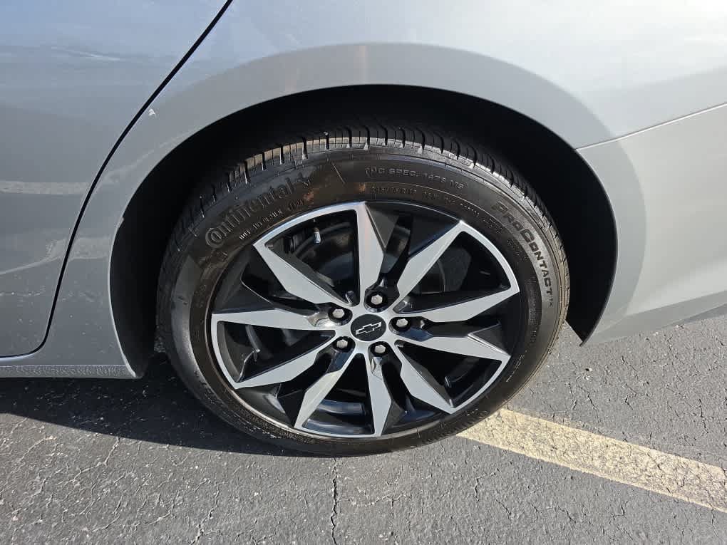 Used 2024 Chevrolet Malibu RS FWD image 14