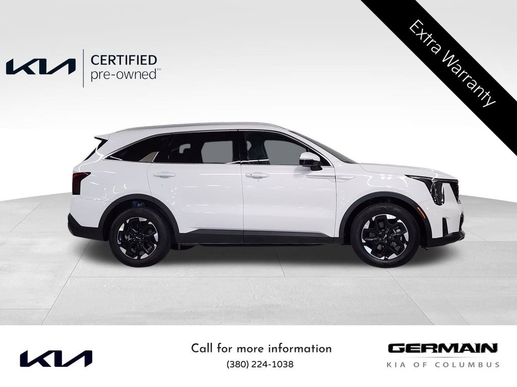 Used 2025 Kia Sorento S image 5