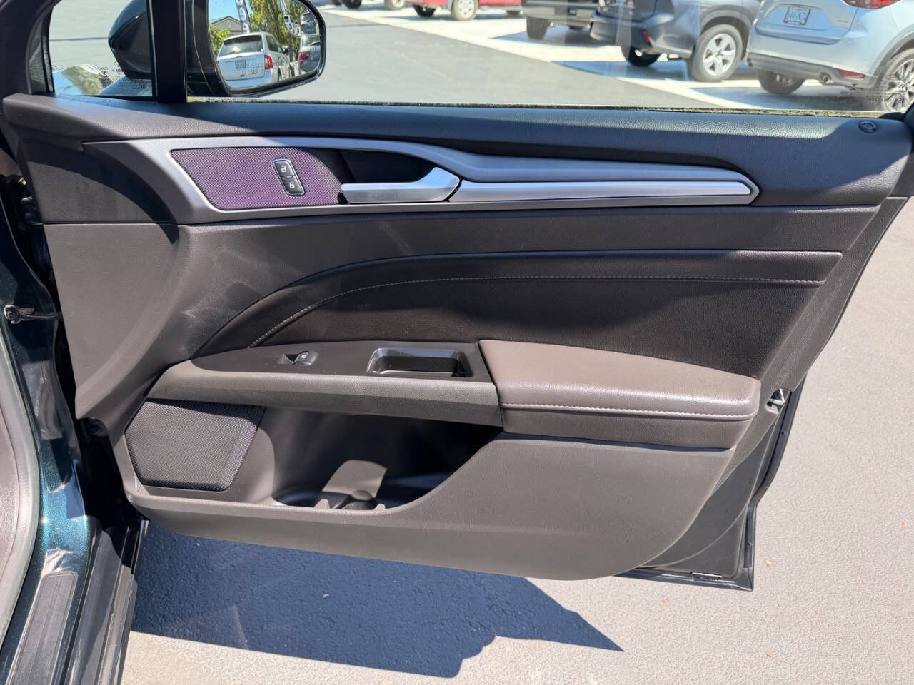 Used 2014 Ford Fusion Titanium FWD image 26
