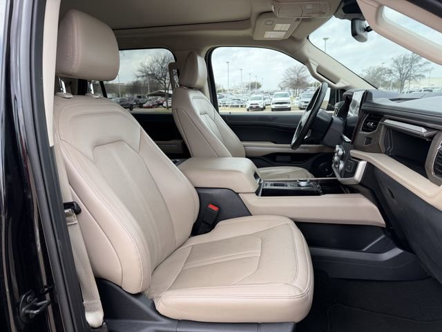 Used 2024 Ford Expedition Max Limited image 32