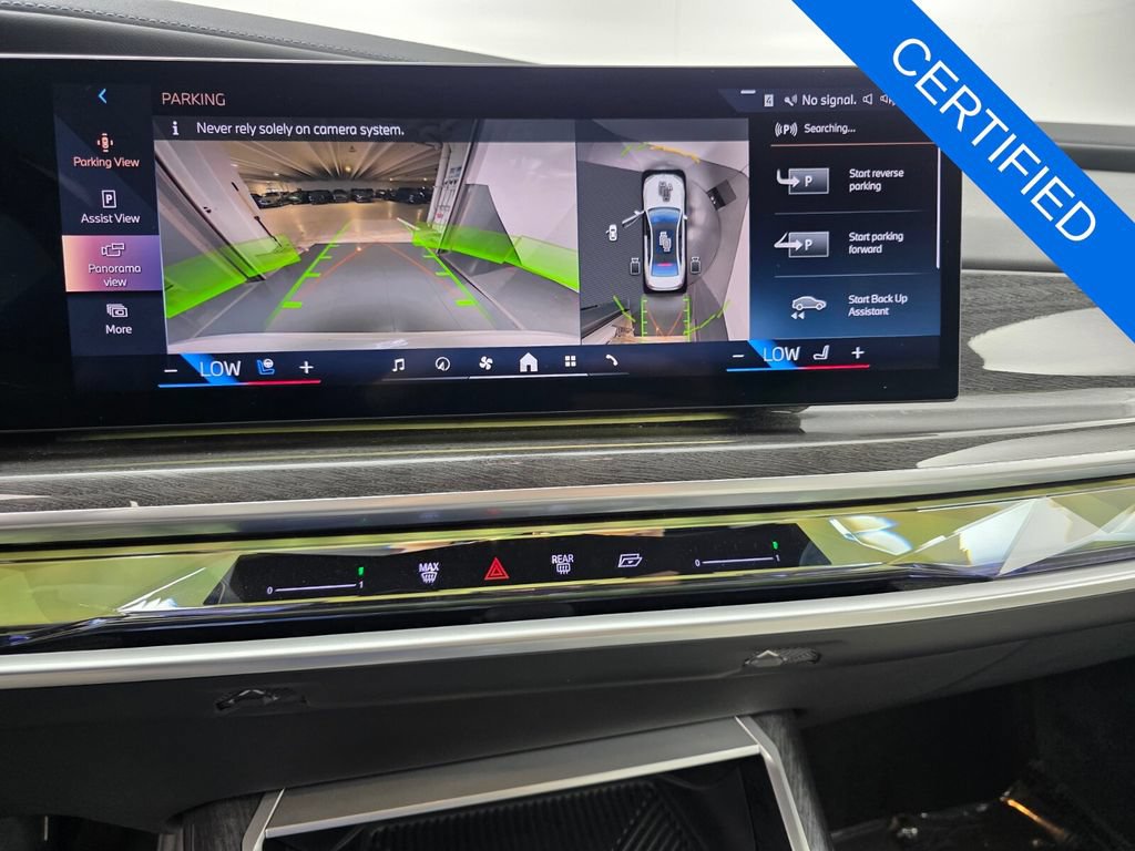 Certified 2023 BMW i7 xDrive60 AWD/4WD image 24
