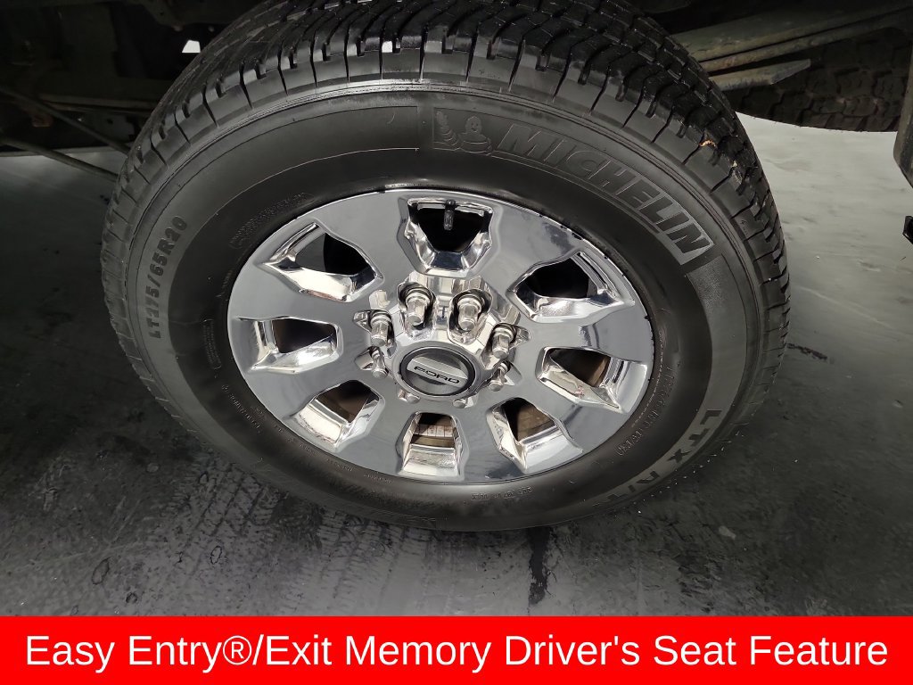 Used 2019 Ford F250 Lariat w/ Lariat Ultimate Package AWD/4WD image 13
