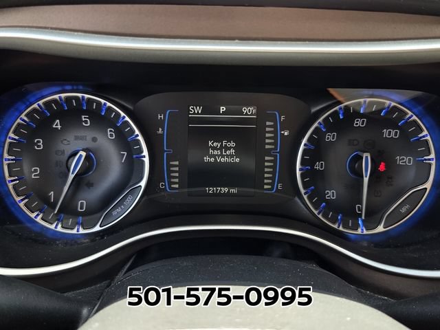 Used 2017 Chrysler Pacifica Touring FWD image 26