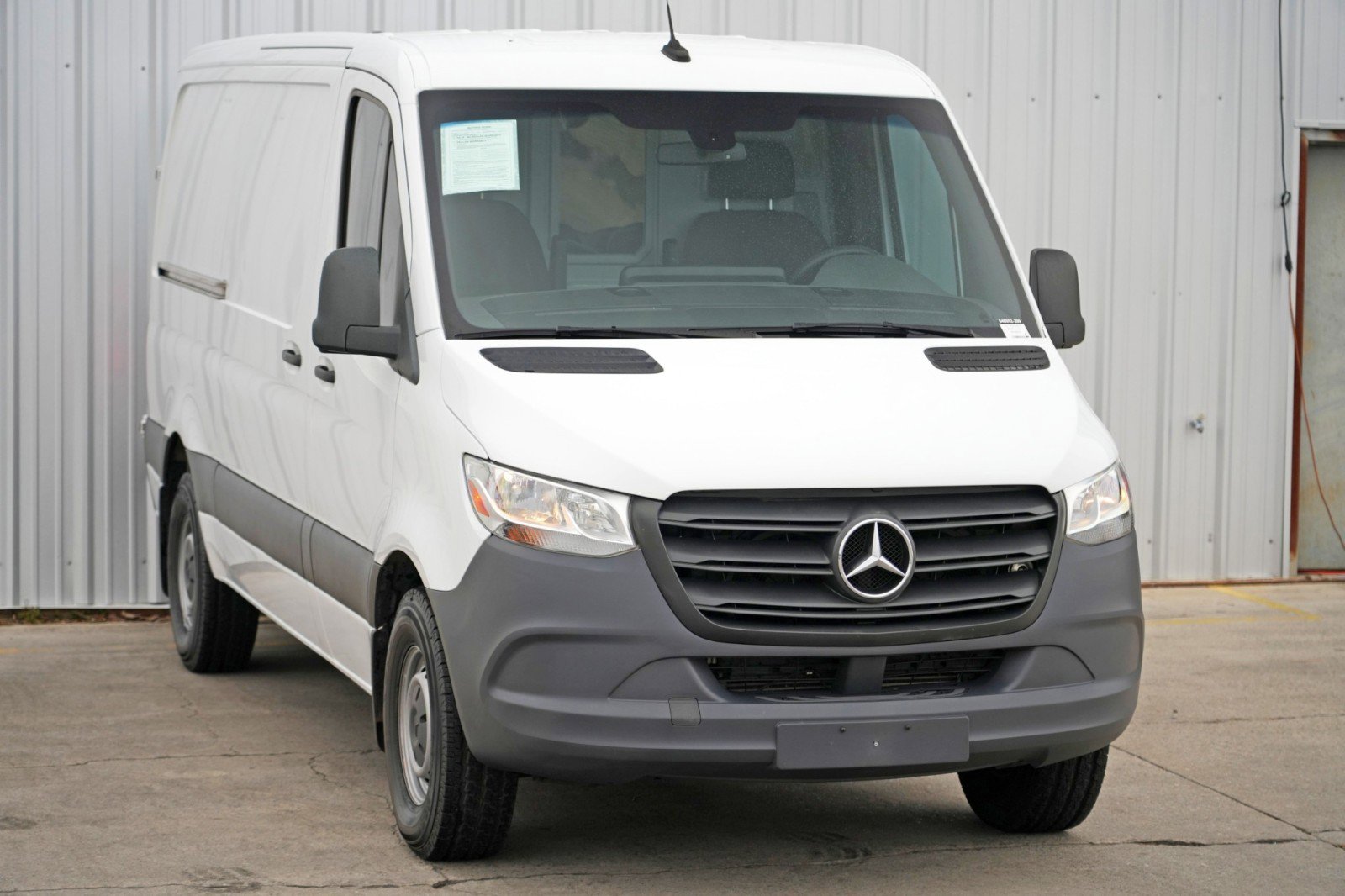 Used 2021 Mercedes-Benz Sprinter 2500 w/ Driver Convenience Package image 37
