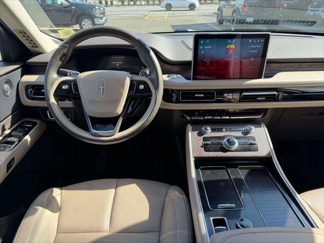 Used 2023 Lincoln Aviator Reserve w/ Elements Package Plus AWD/4WD image 19