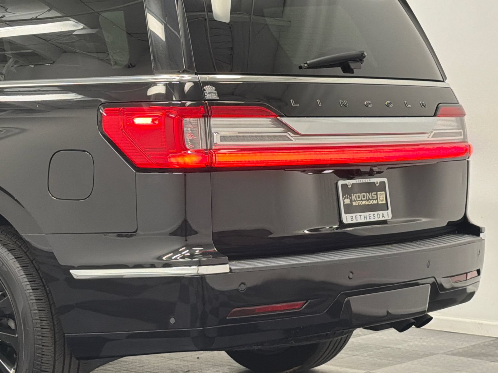 Used 2021 Lincoln Navigator Black Label AWD/4WD image 7