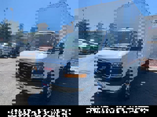 New 2024 GMC Savana 3500 Extended w/ Power Convenience Package