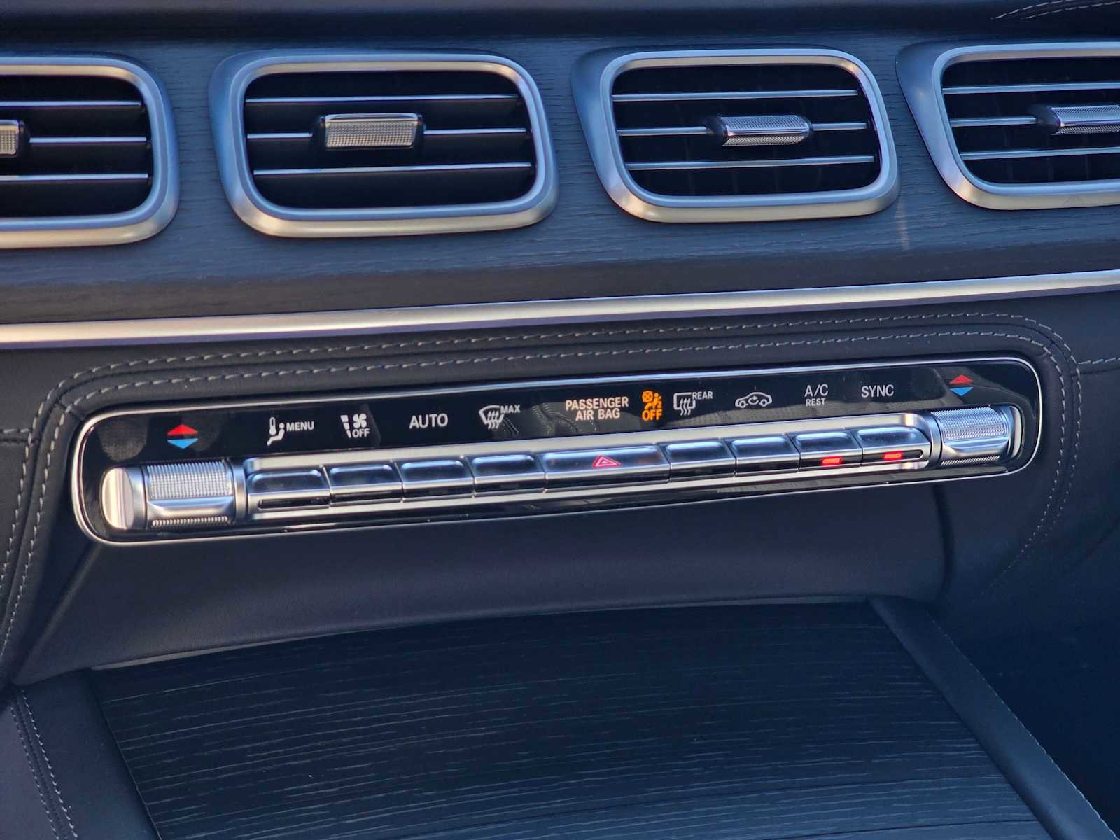 New 2025 Mercedes-Benz GLE 63 AMG S image 29