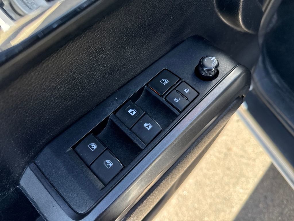 Used 2020 Toyota Tacoma TRD Sport w/ Technology Package AWD/4WD image 11