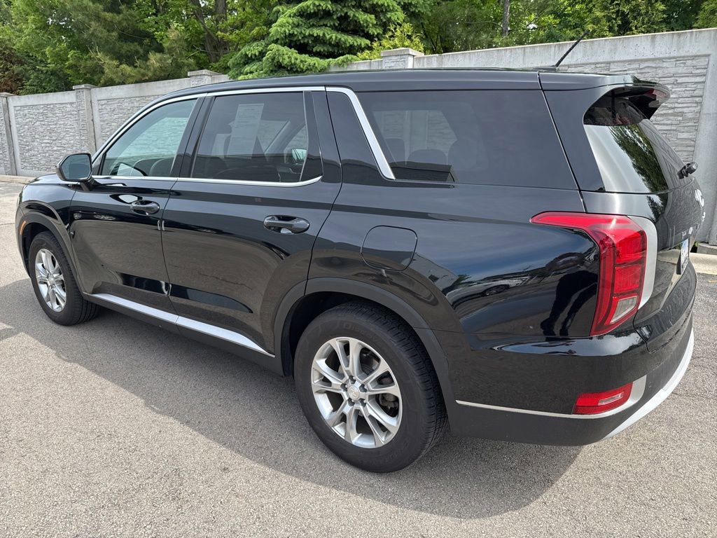 Used 2022 Hyundai Palisade SE w/ Cargo Package FWD image 3