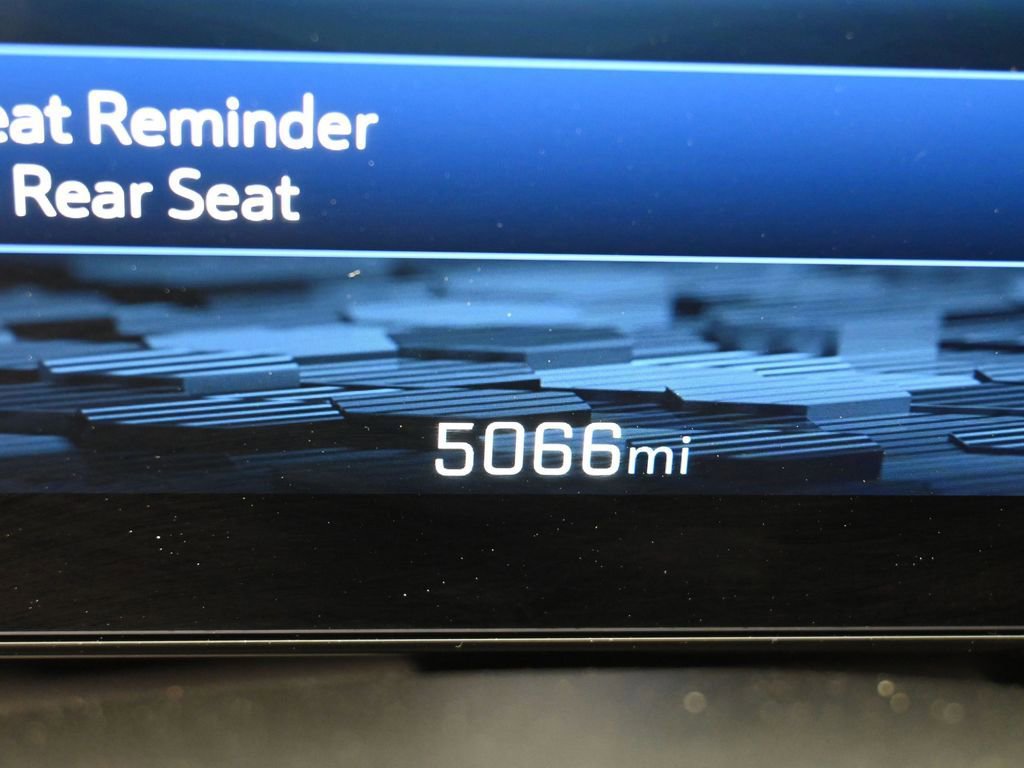 New 2025 Chevrolet Suburban Premier image 16