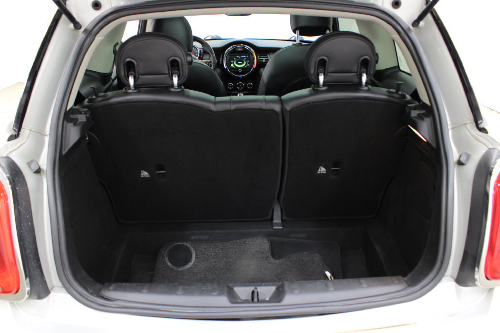 Used 2016 MINI Cooper 2-Door Hardtop FWD image 27