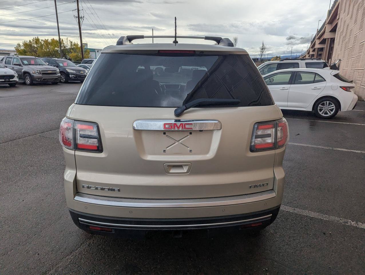 Used 2015 GMC Acadia SLT w/ Open Road Package AWD/4WD image 4