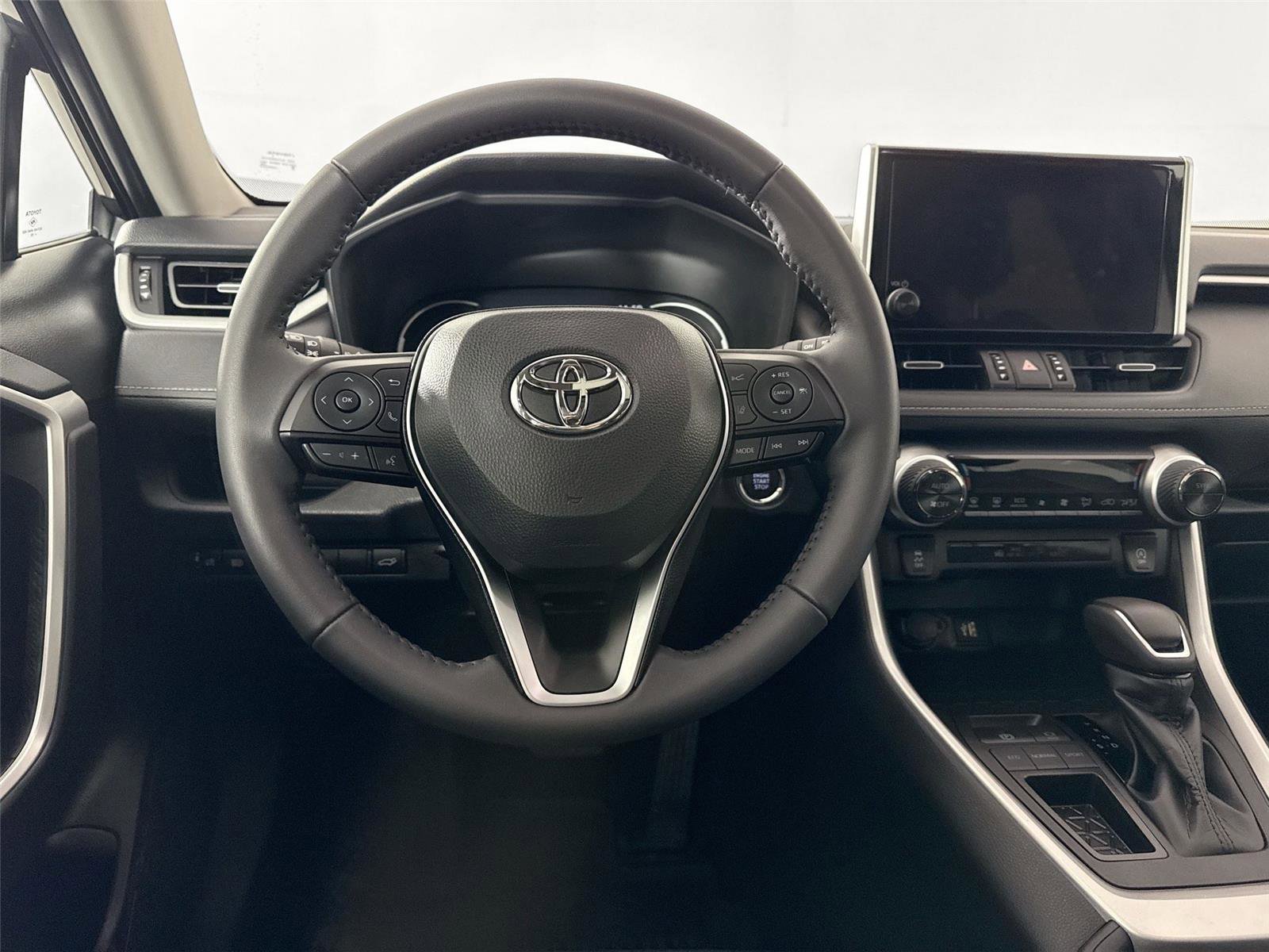 Certified 2025 Toyota RAV4 XLE Premium image 30