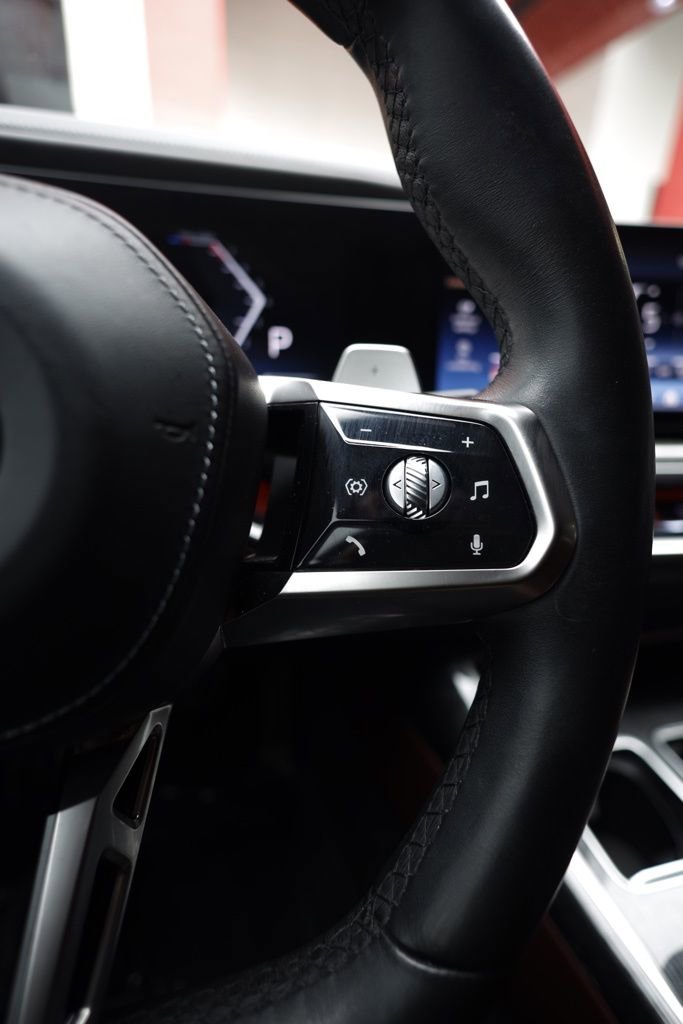 Used 2023 BMW 740i RWD image 23
