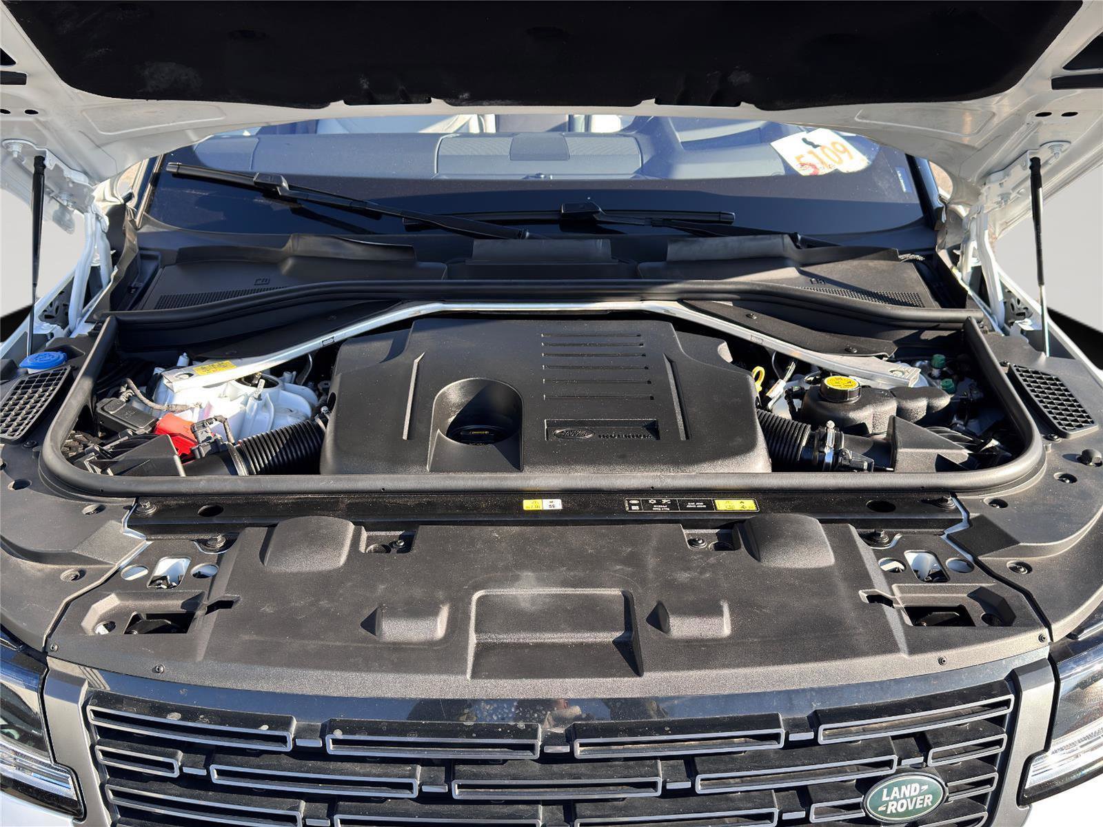 Used 2023 Land Rover Range Rover Sport SE Dynamic image 26