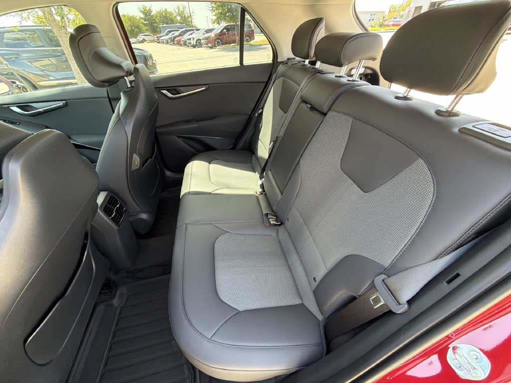New 2026 Kia Niro EX FWD image 26
