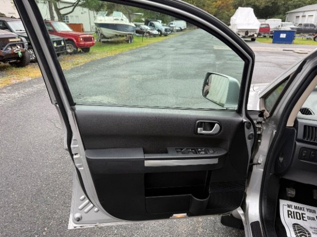 Used 2011 Mitsubishi Endeavor LS image 10