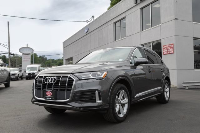 Used 2023 Audi Q7 2.0T Premium w/ Convenience Package AWD/4WD image 2