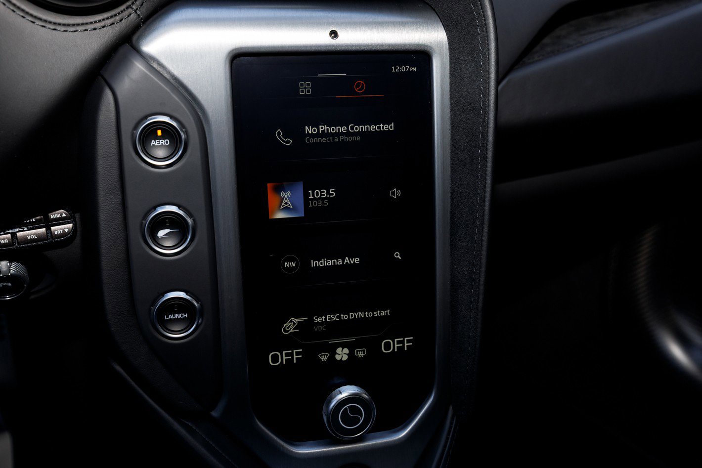 Used 2024 McLaren 750S RWD image 24