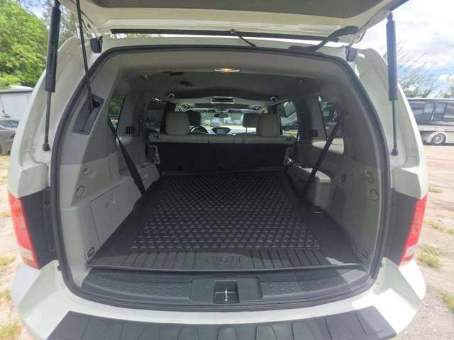 Used 2015 Honda Pilot Touring image 12