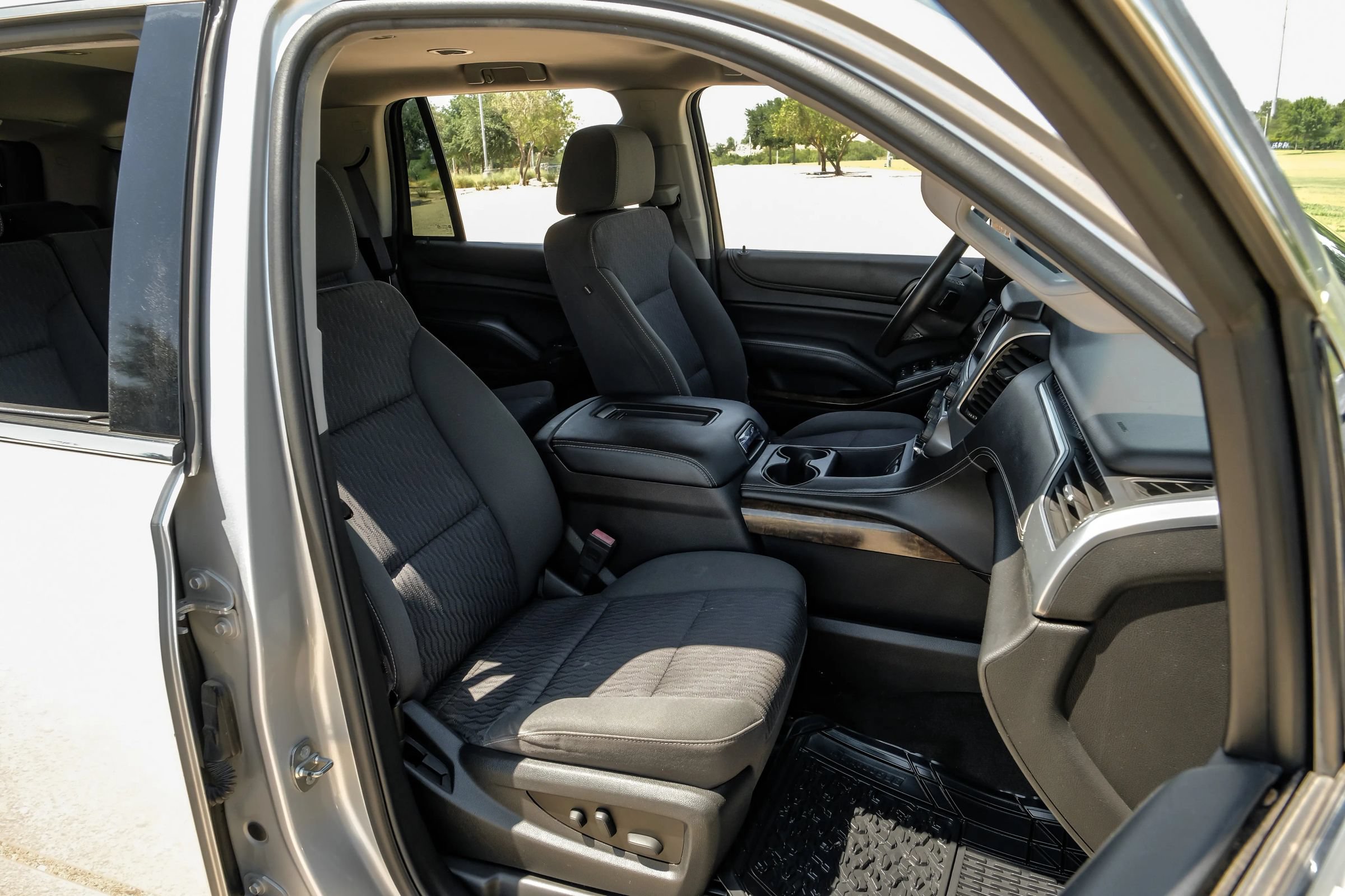 Used 2017 Chevrolet Tahoe LS AWD/4WD image 33