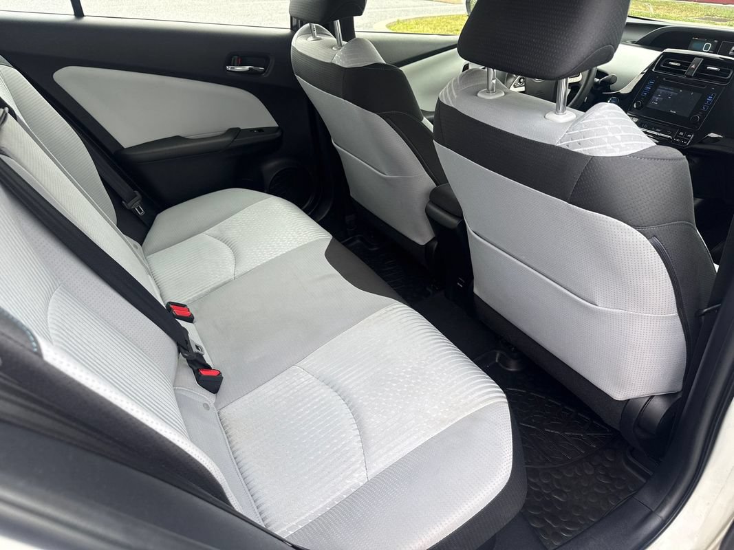 Used 2017 Toyota Prius Two FWD image 13