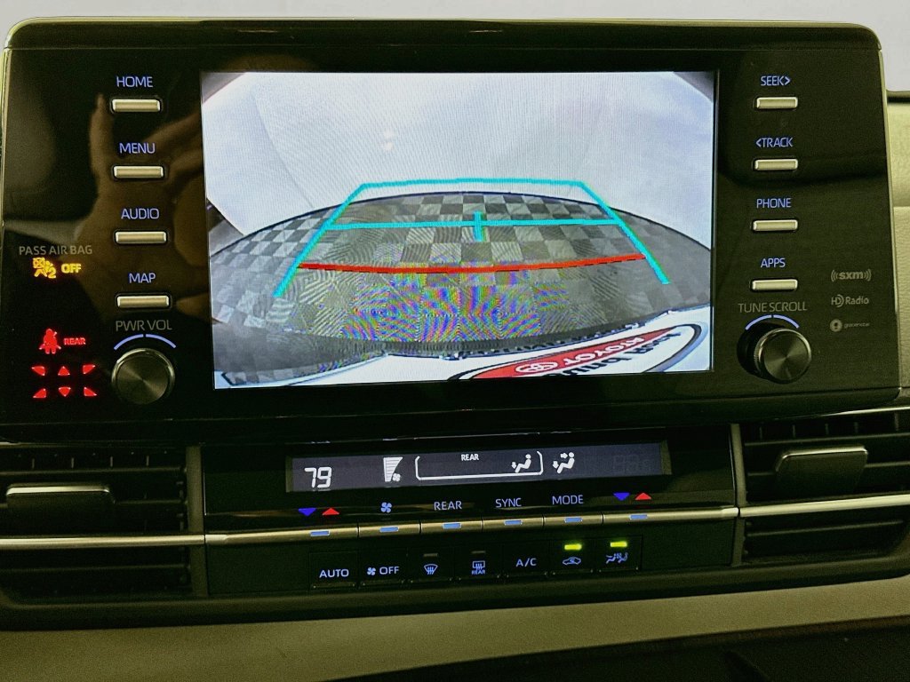 Certified 2022 Toyota Sienna LE FWD image 13
