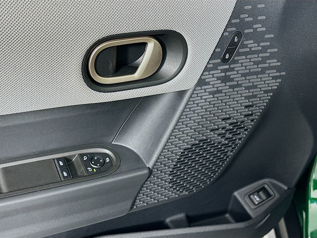 Certified 2025 MINI Cooper S image 17