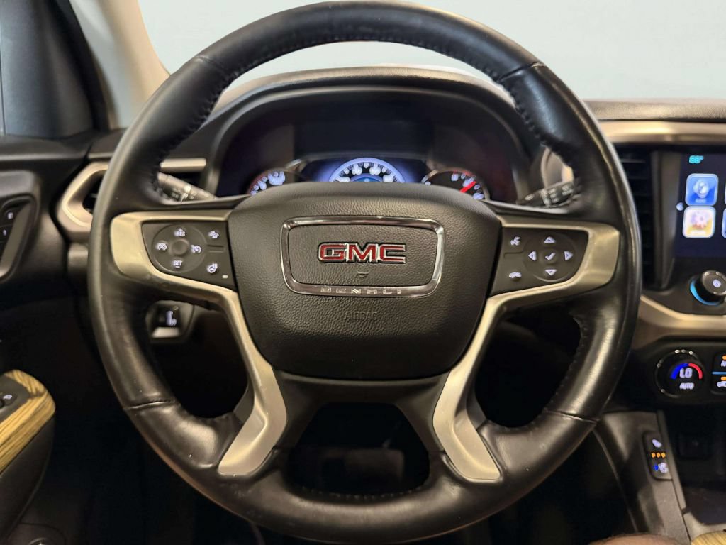 Used 2018 GMC Acadia Denali w/ Technology Package AWD/4WD image 41