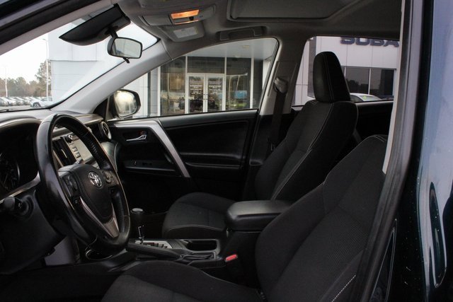 Used 2018 Toyota RAV4 XLE image 17