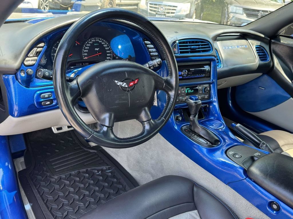 Used 2003 Chevrolet Corvette Coupe w/ Preferred Equipment Group RWD image 3