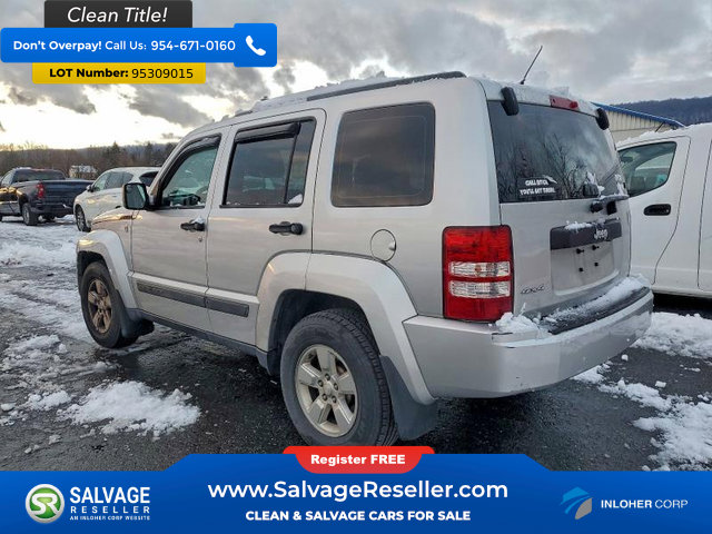 Used 2012 Jeep Liberty Sport image 3