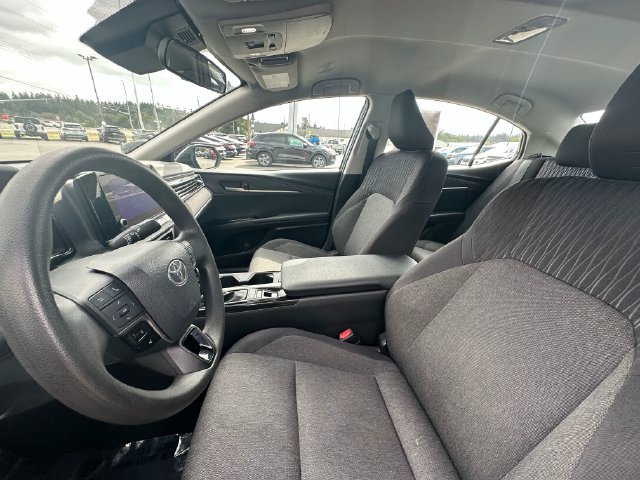 Used 2025 Toyota Camry LE FWD image 9