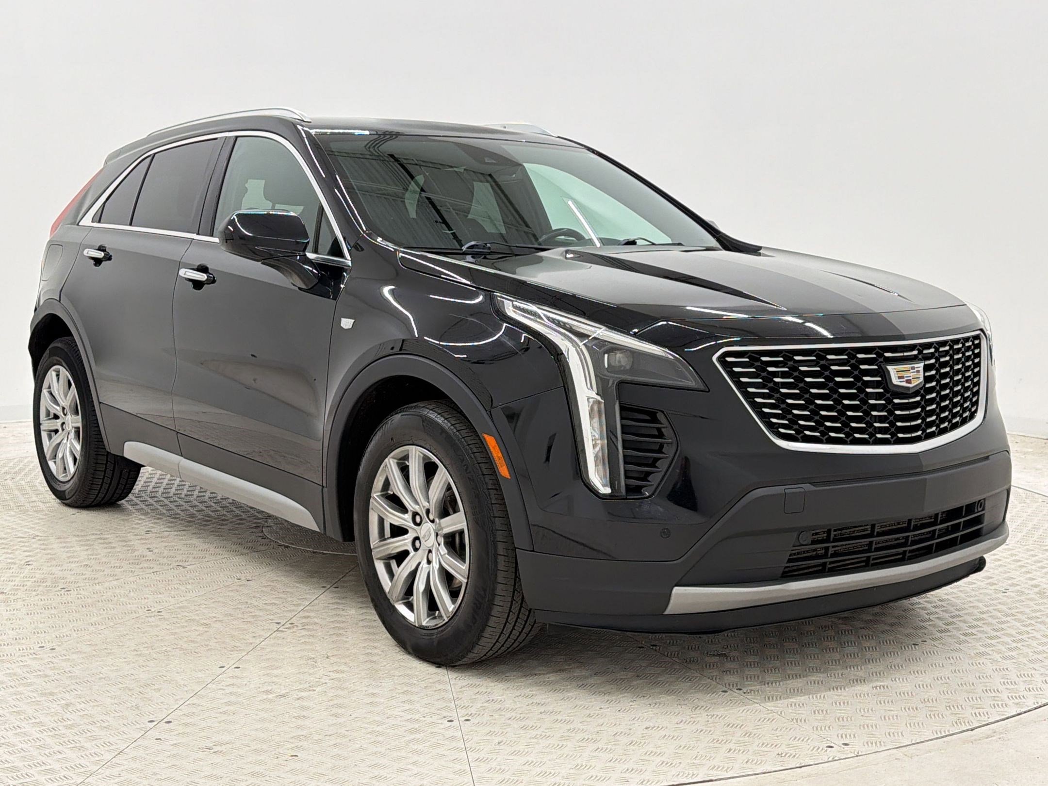 Used 2020 Cadillac XT4 Premium Luxury image 7