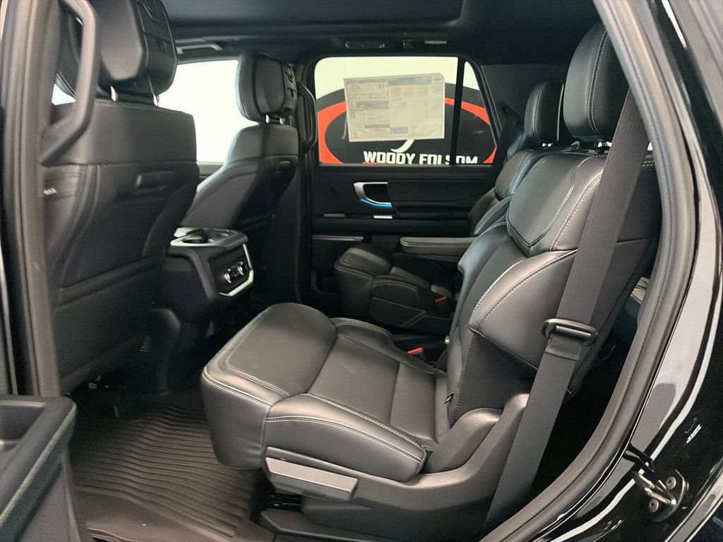 New 2027 Ford Expedition Platinum w/ Stealth Performance Package AWD/4WD image 12