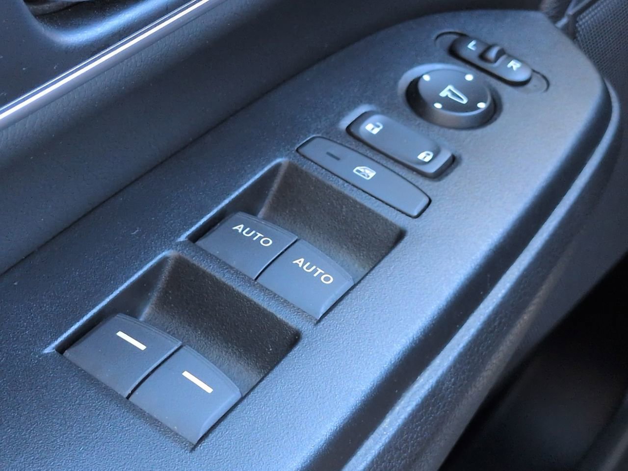 Used 2021 Honda CR-V EX-L image 22