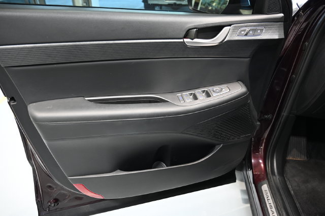 Used 2023 Hyundai Palisade Limited AWD/4WD image 32