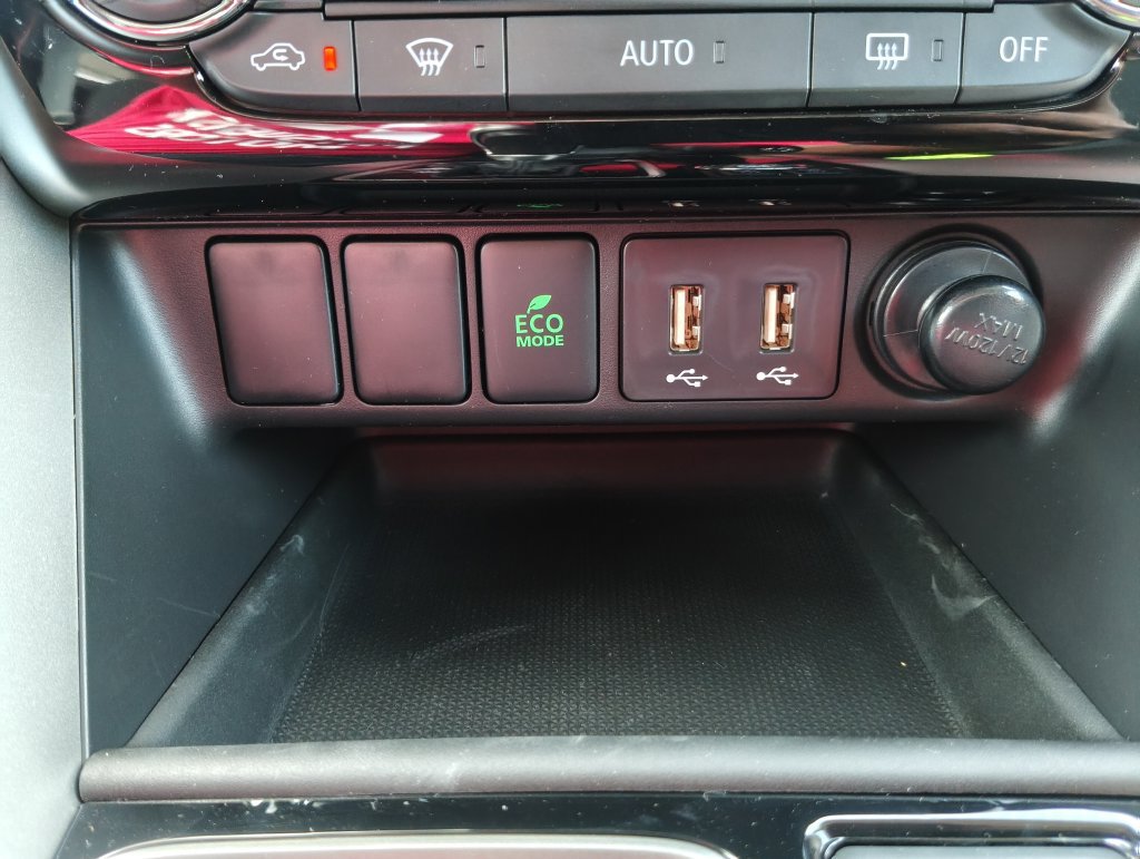 New 2026 Mitsubishi Eclipse Cross LE AWD/4WD image 22