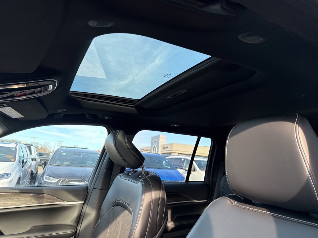 New 2026 Jeep Grand Cherokee Laredo image 17