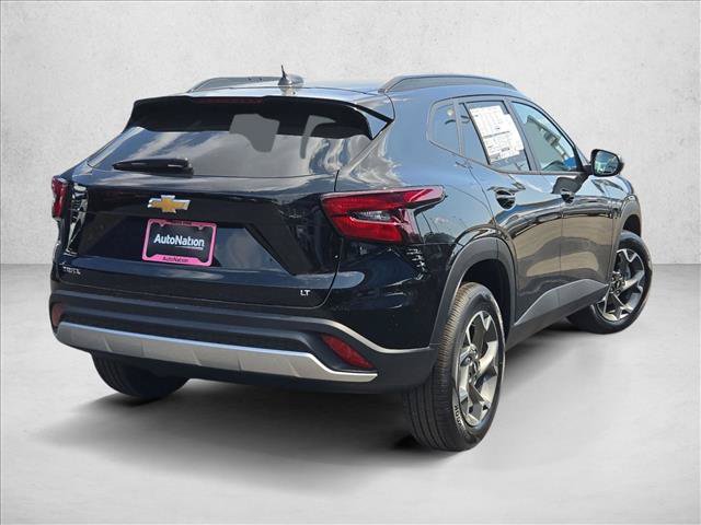 New 2026 Chevrolet Trax LT w/ LT Convenience Package FWD image 2