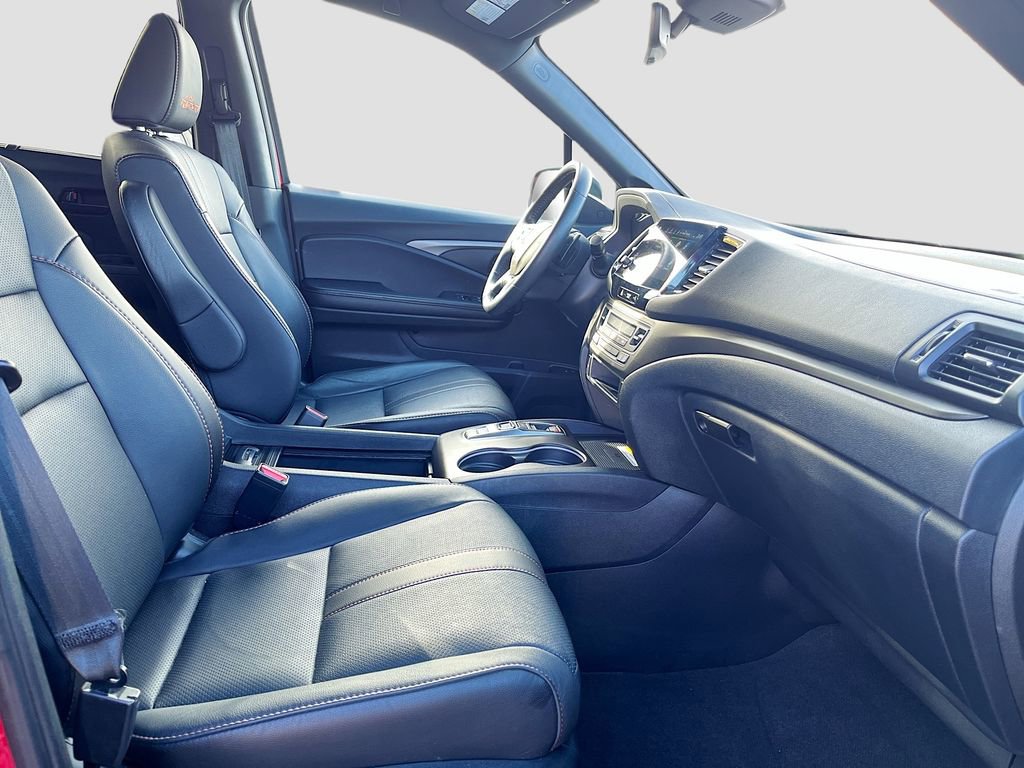 Used 2023 Honda Passport TrailSport image 28