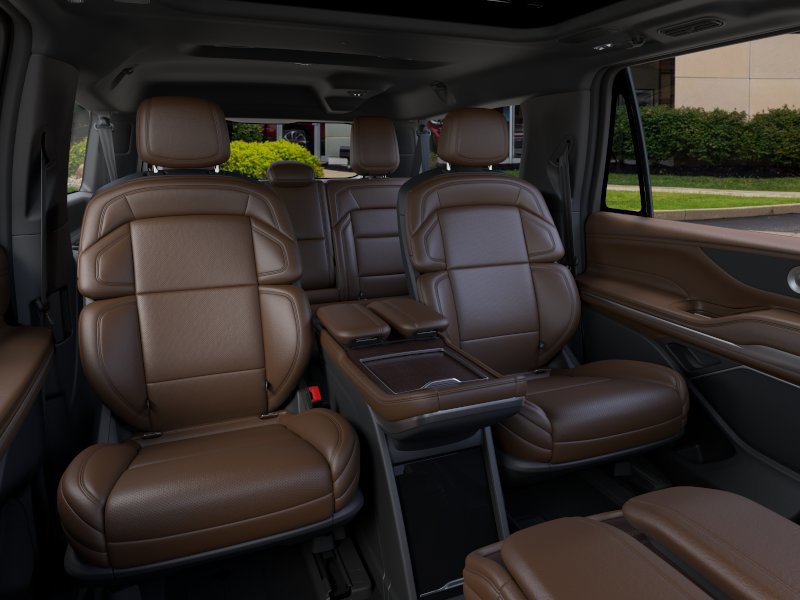 New 2026 Lincoln Navigator L Reserve AWD/4WD image 11