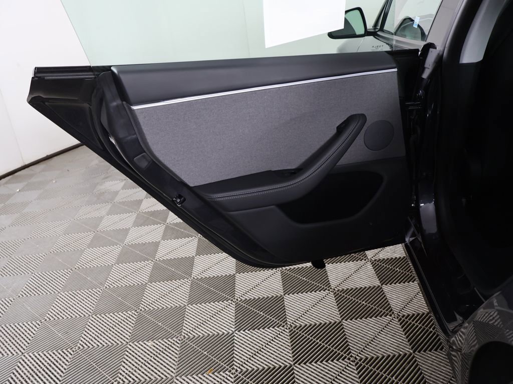 Used 2024 Tesla Model 3 Standard Range RWD image 24